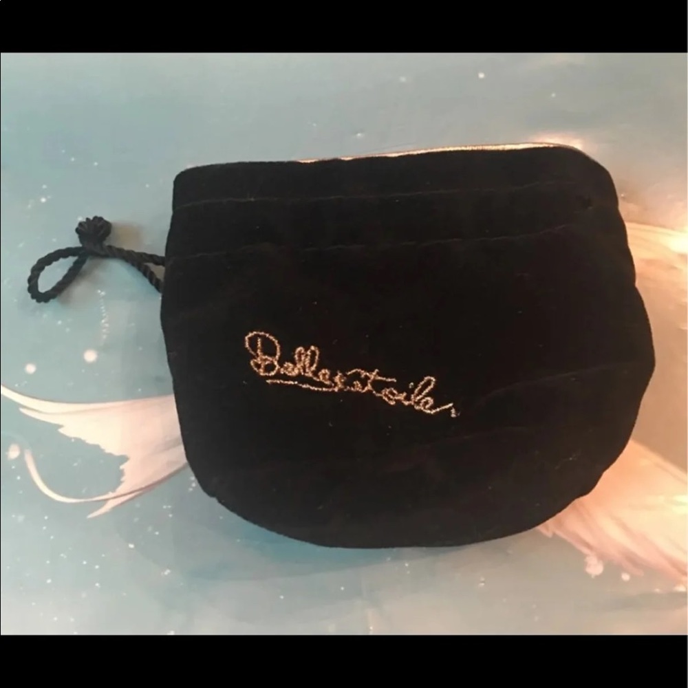 Belle Etoile drawstring velveteen empty jewelry bag. Inside satin has some wear - Picture 2 of 4